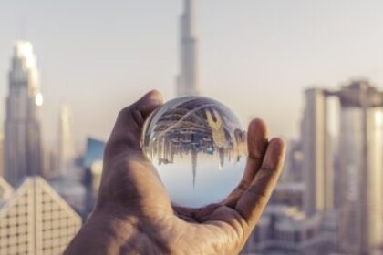 Real Estate Alert! The Pros and Cons of Working with a Property Developer in Dubai Real Estate Alert! The Pros and Cons of Working with a Property Developer in Dubai