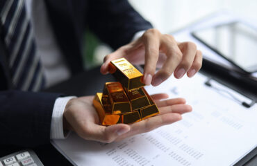 Gold vs Real Estate Dubai - Grovy Real Estate Developers
