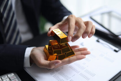 Gold vs Real Estate Dubai - Grovy Real Estate Developers