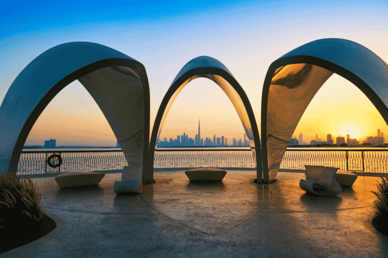Why Dubai attracts tourists and investors