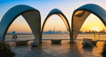 Why Dubai attracts tourists and investors